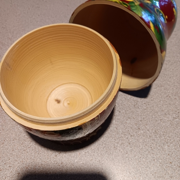 handpainted by Inuit Set Of  7 Matryoshkas detailed  burgundy front, blue back - Picture 10 of 11